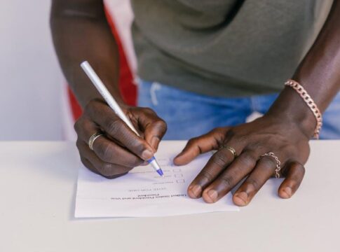 Referendum di Giugno: Cinque Sì per Rivoluzionare Giustizia Sociale e Dignità Umana