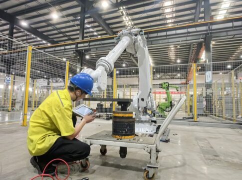Robotica tra Cina e Italia: come la collaborazione rivoluziona il futuro della produzione industriale